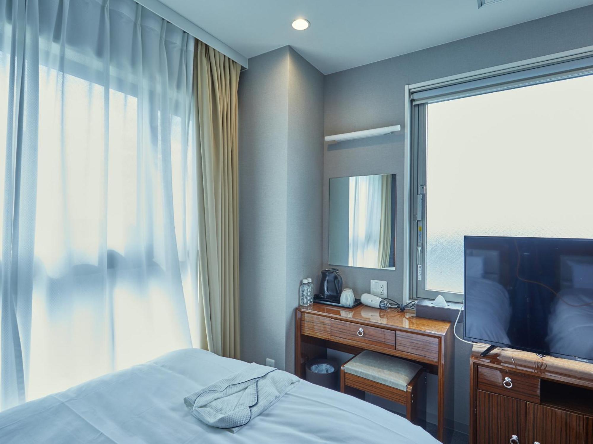 Ez Hotel Kansai Airport Seaside Изуми-Сано Екстериор снимка